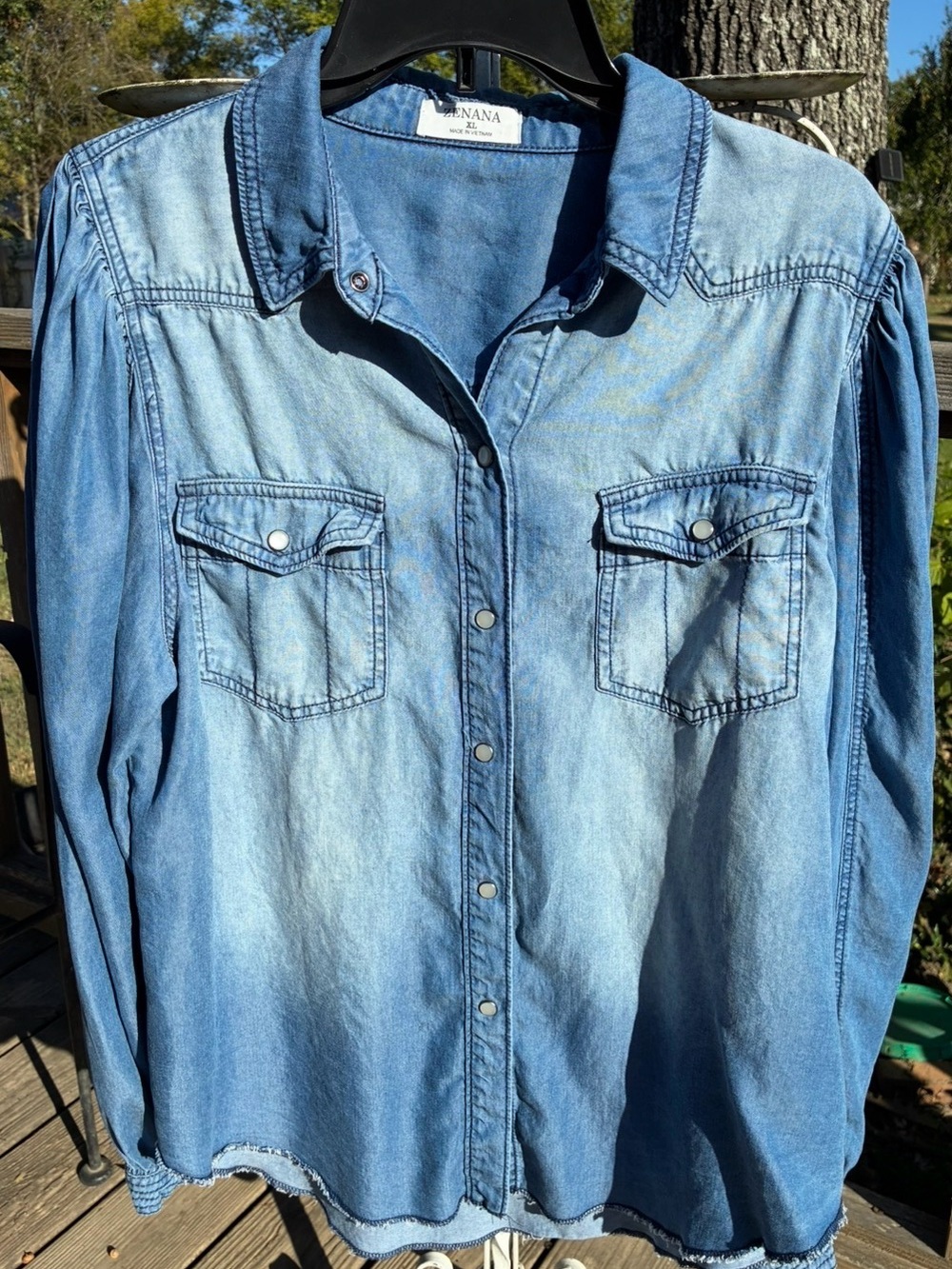 Zenana Denim Blouse XL Like New Brushed cotton Denim button down blousy sleeves